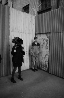Artist Talk: How To Carry a Camera – Yvon Teysslerová